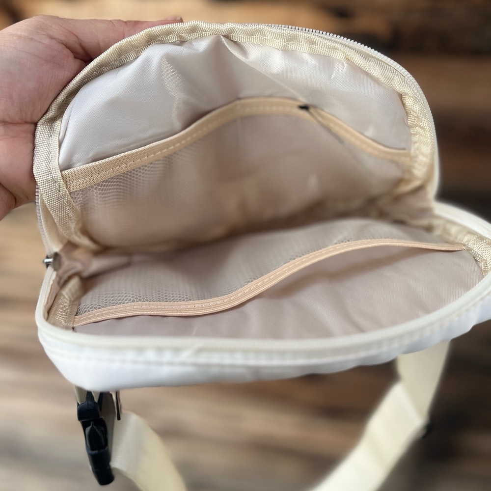 TOYOTA | Cream Off-White Crossbody Fanny Pack - Picture 6 of 6
